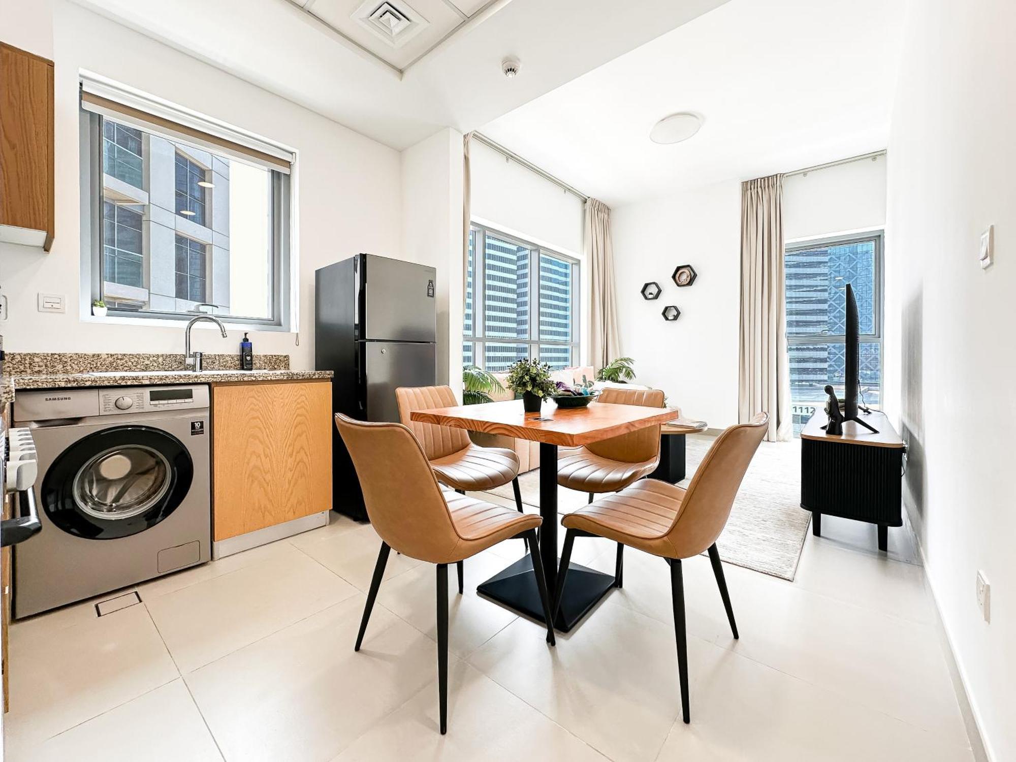 Trophy - Downtown Skyline Sanctuary Apartment