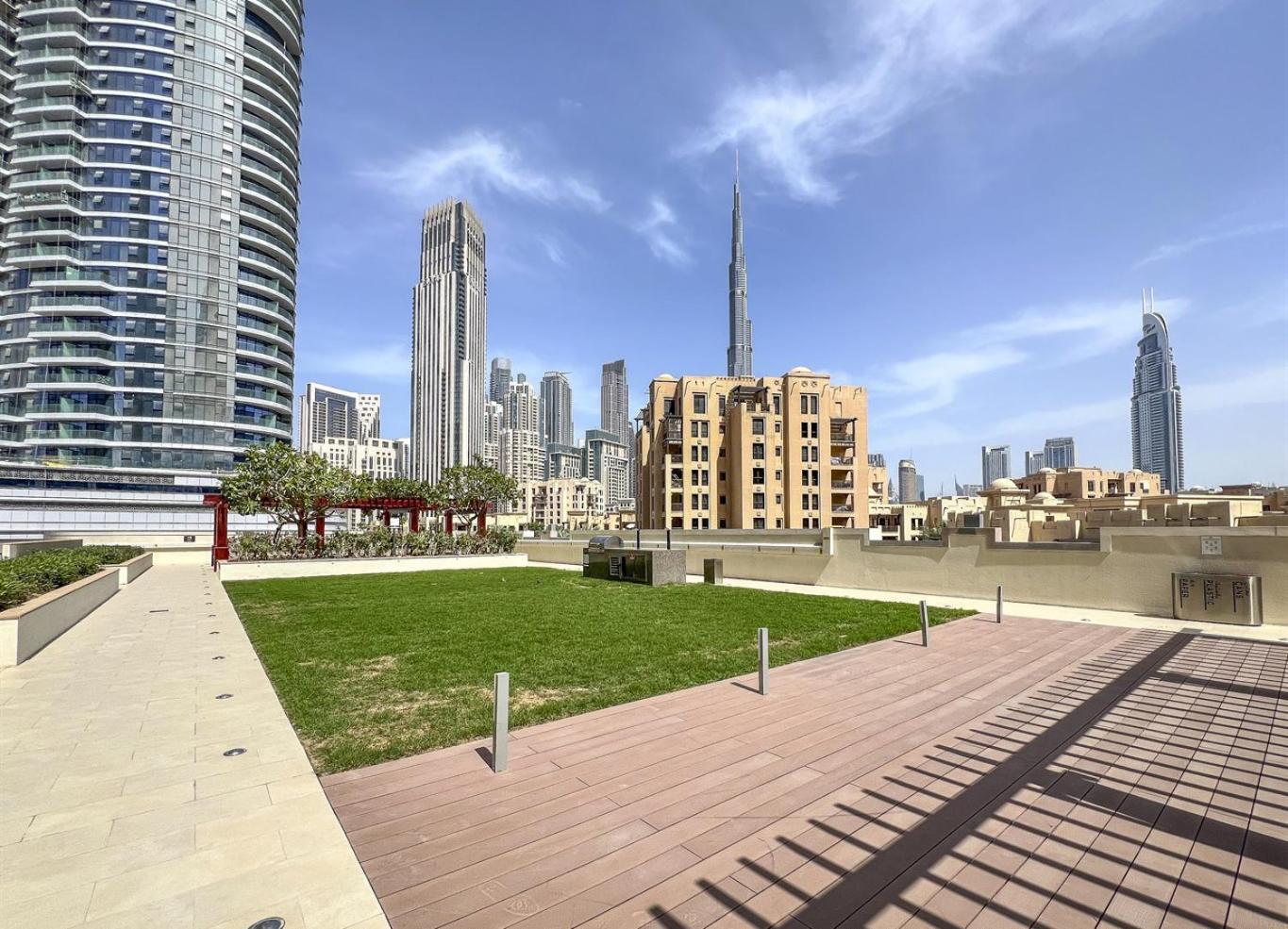 Trophy - Downtown Skyline Sanctuary Apartment